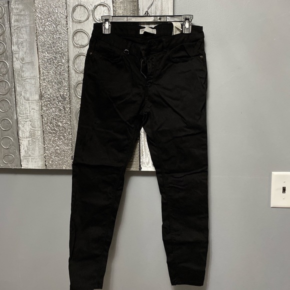 Black Jean pants from Zara